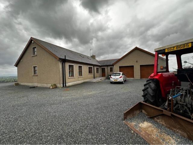 Hillhead Country Retreat *